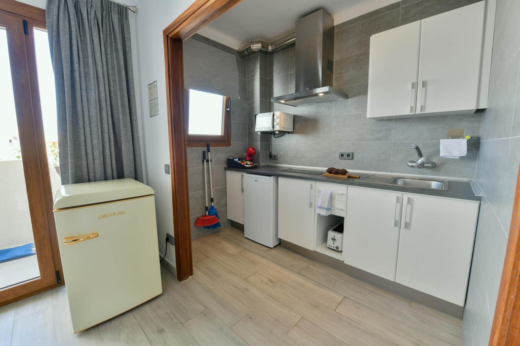 Apartamentos Estanques Colonia de Sant Jordi Exterior foto