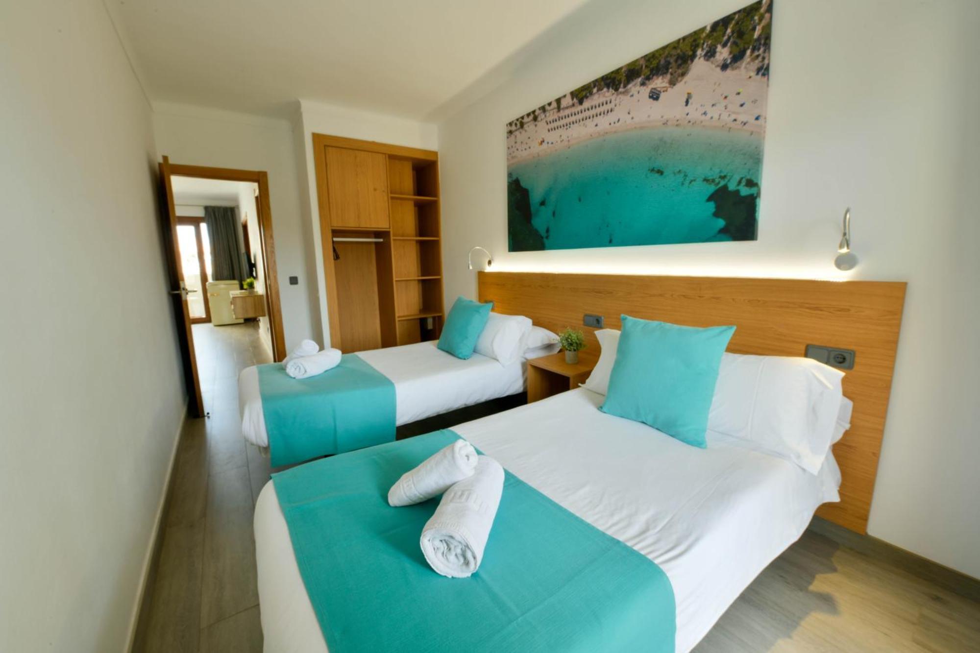 Apartamentos Estanques Colonia de Sant Jordi Exterior foto