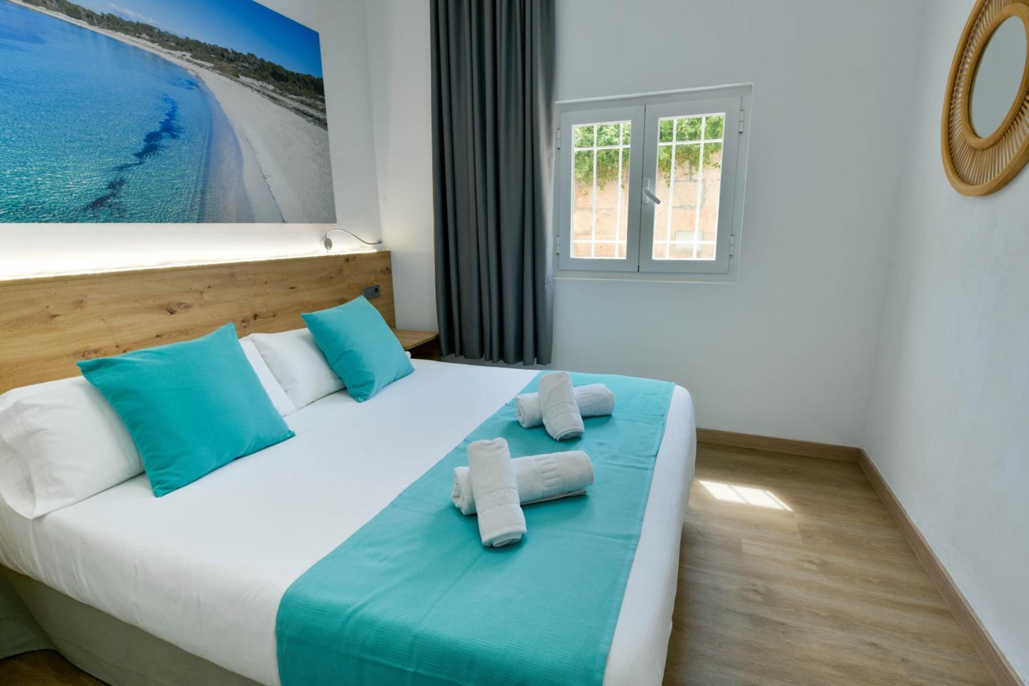 Apartamentos Estanques Colonia de Sant Jordi Exterior foto