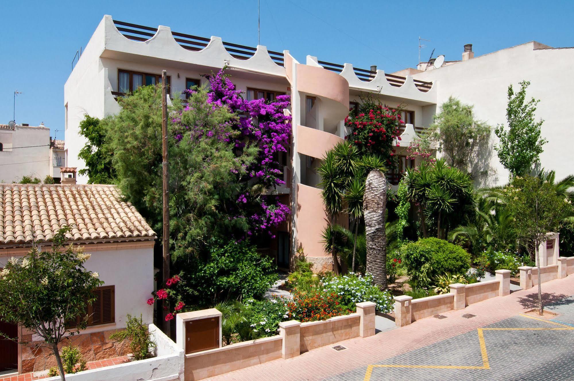 Apartamentos Estanques Colonia de Sant Jordi Exterior foto