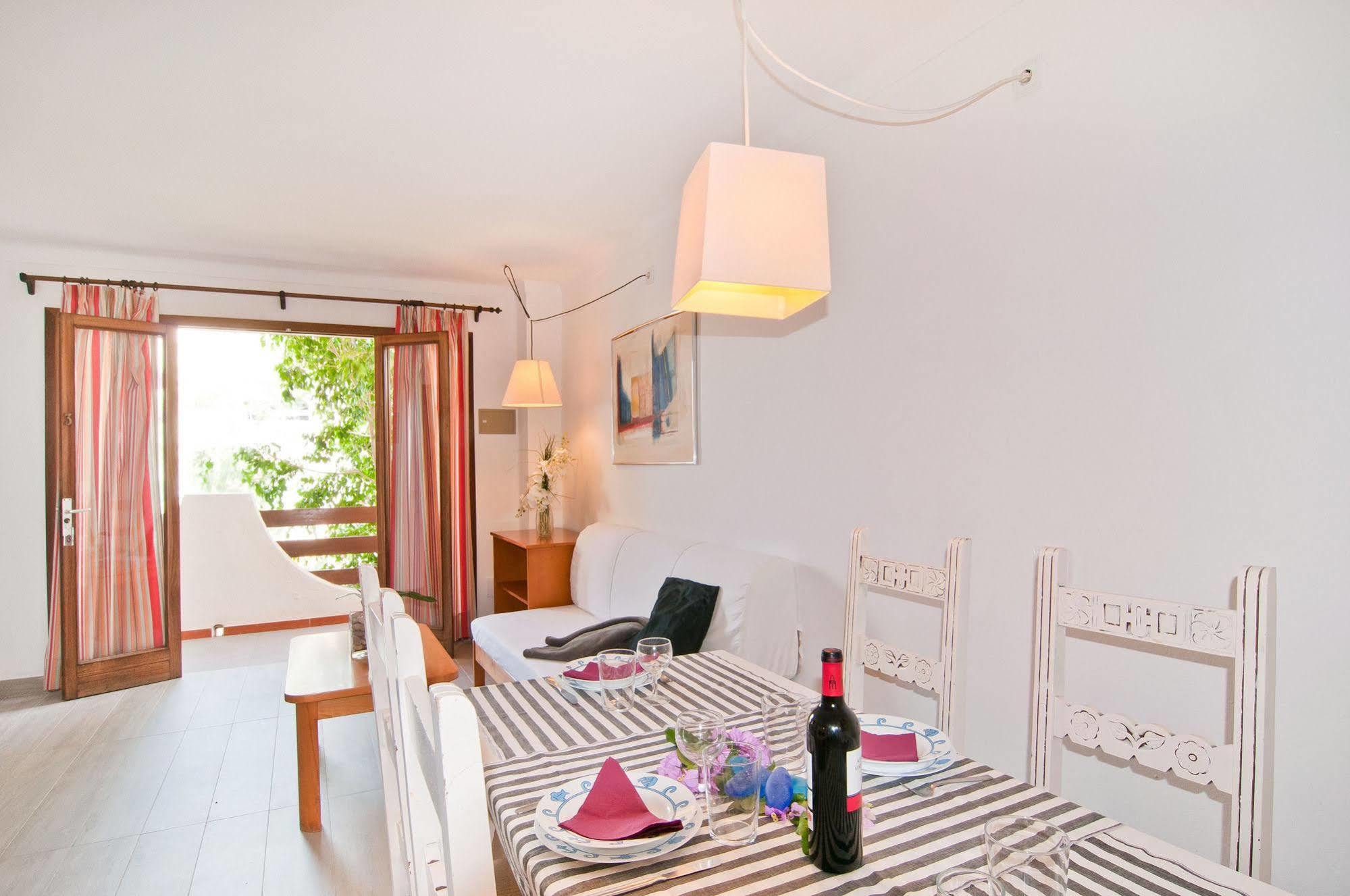 Apartamentos Estanques Colonia de Sant Jordi Exterior foto