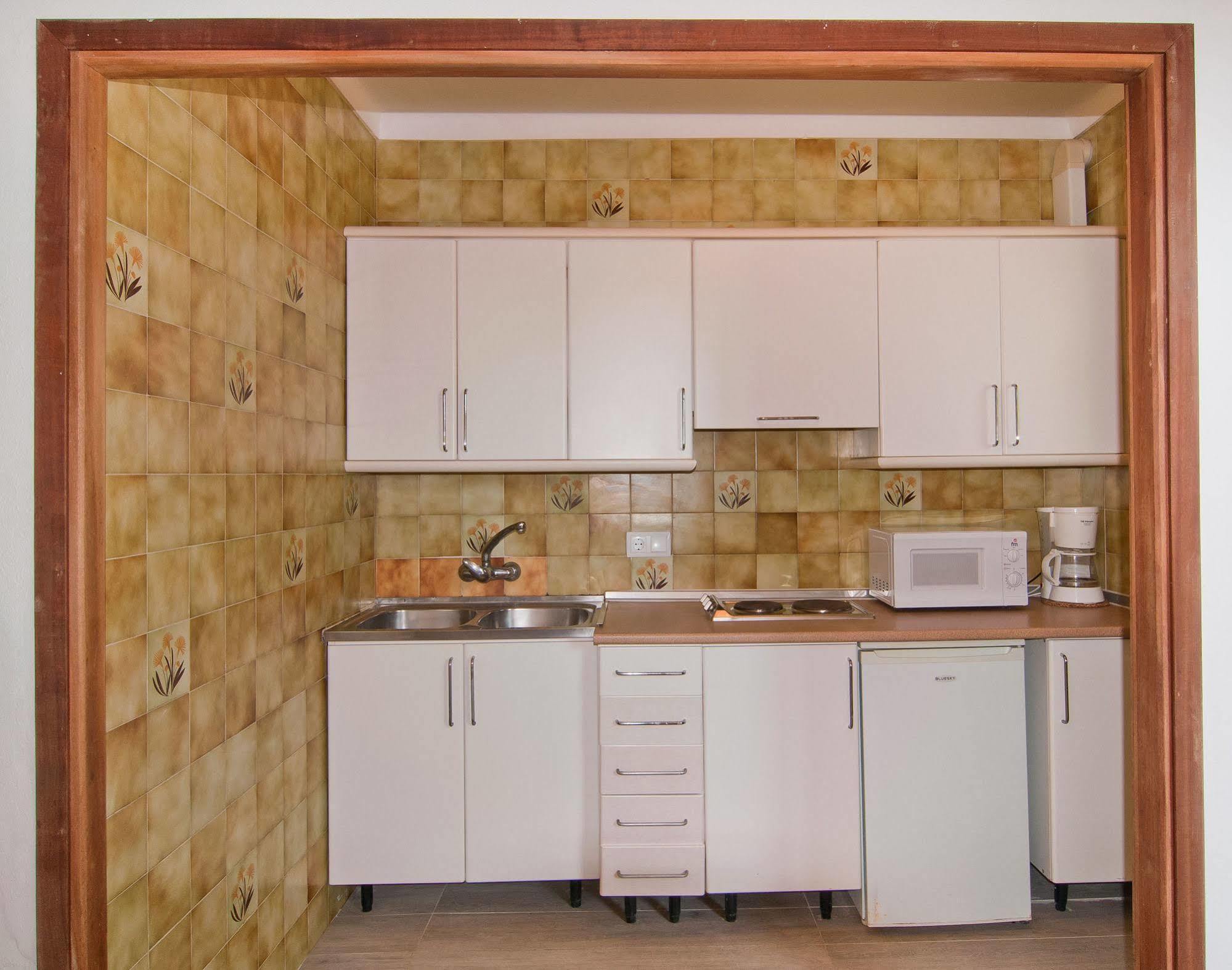 Apartamentos Estanques Colonia de Sant Jordi Exterior foto